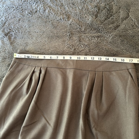 Burberry London Women US 10 Wool Skirt Khaki lined, EUC, classic FALL READY🍁 - Picture 7 of 8